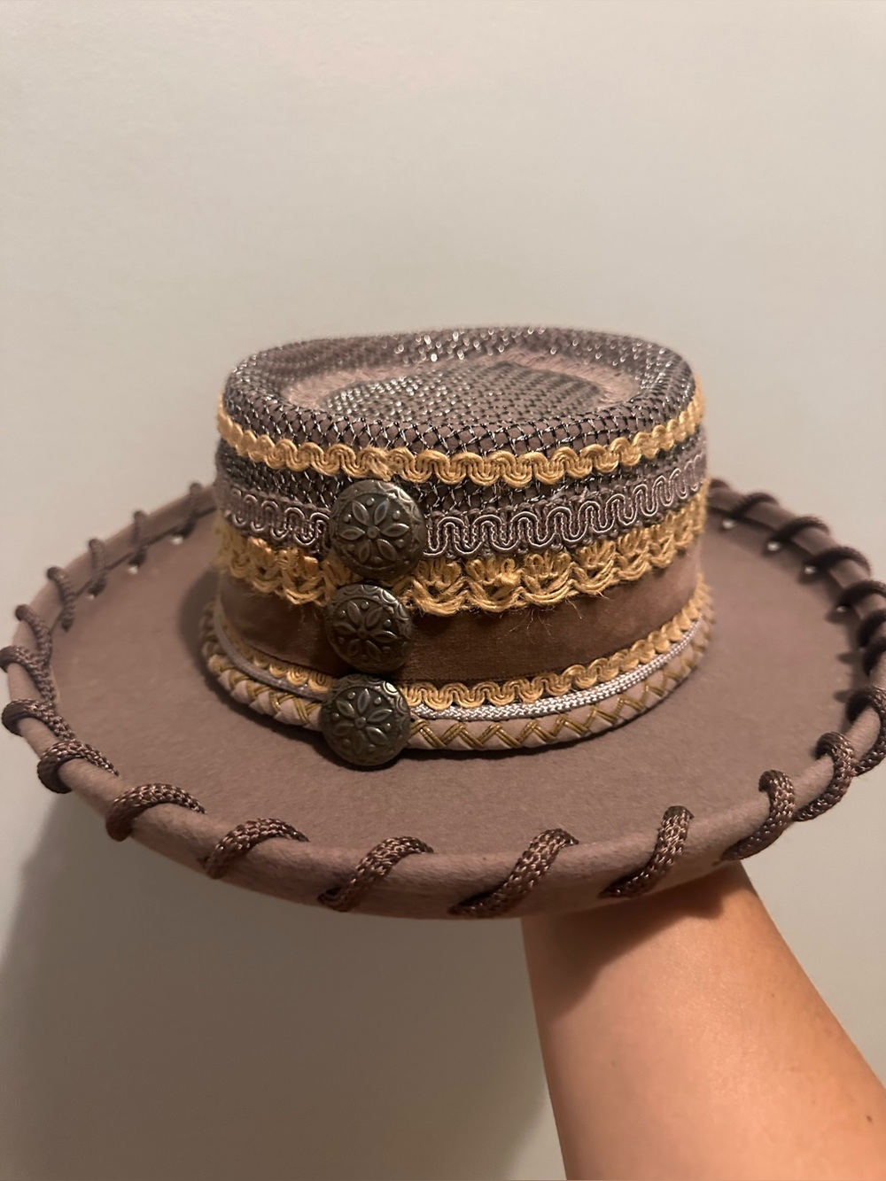 Whittall & Shon Bollman Hat Company 100% Wool Doeskin Taupe Felt Hat